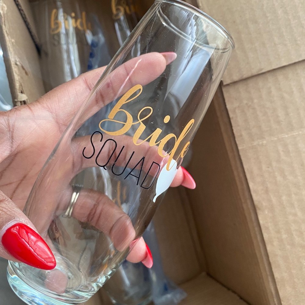 4 piece  “BRIDE SQUAD” champagne glasses